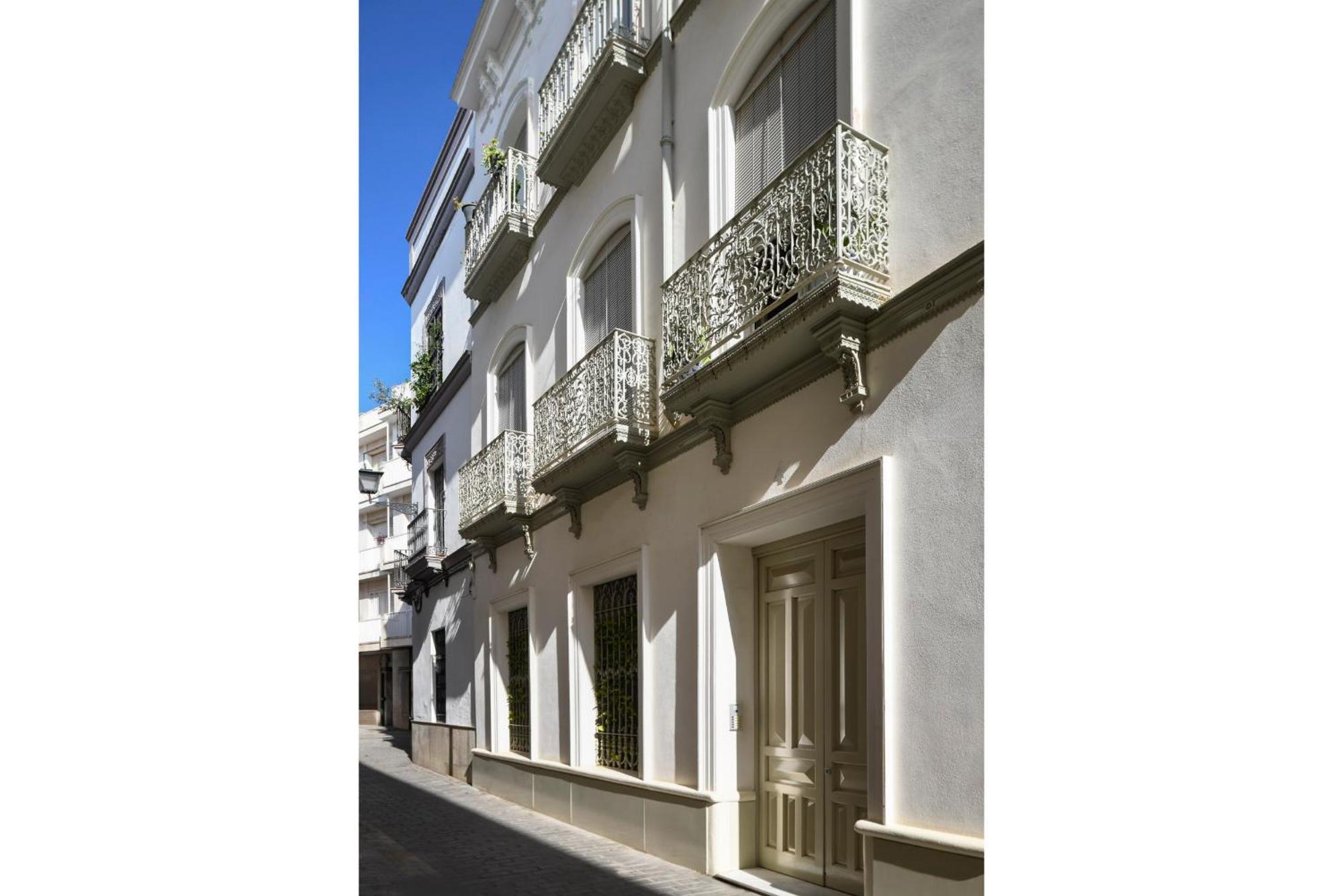 Magno Apartments Cervantes إشبيلية المظهر الخارجي الصورة